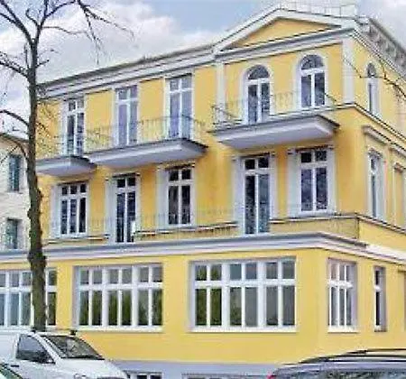 Warnemünde Apartment *
